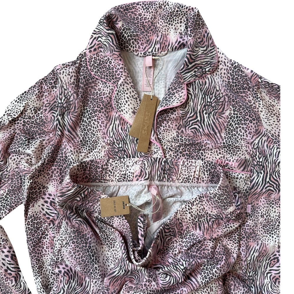 SKIMS NWT Women’s Long Sleep Set Bloom Mini Multi Animal Print - Picture 3 of 6